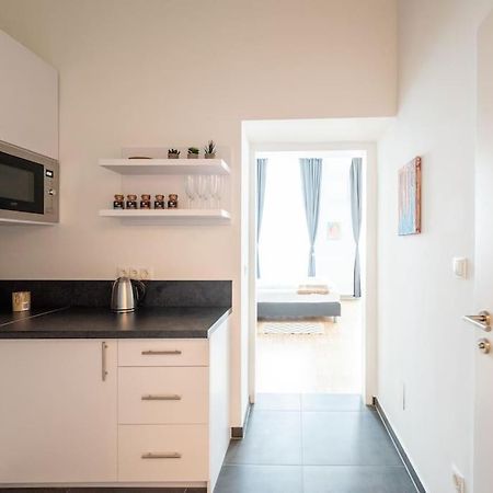 Neat Studio Steps To Center By Hm Viena Exterior foto